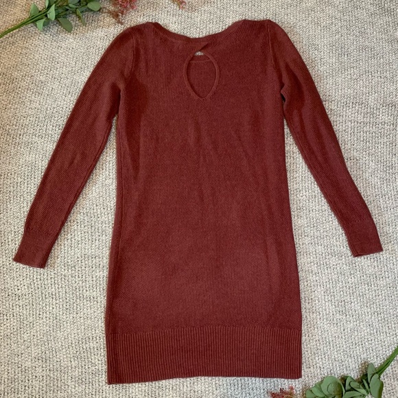 American Eagle Pinkish Orange Sweater Dress - Picture 3 of 8